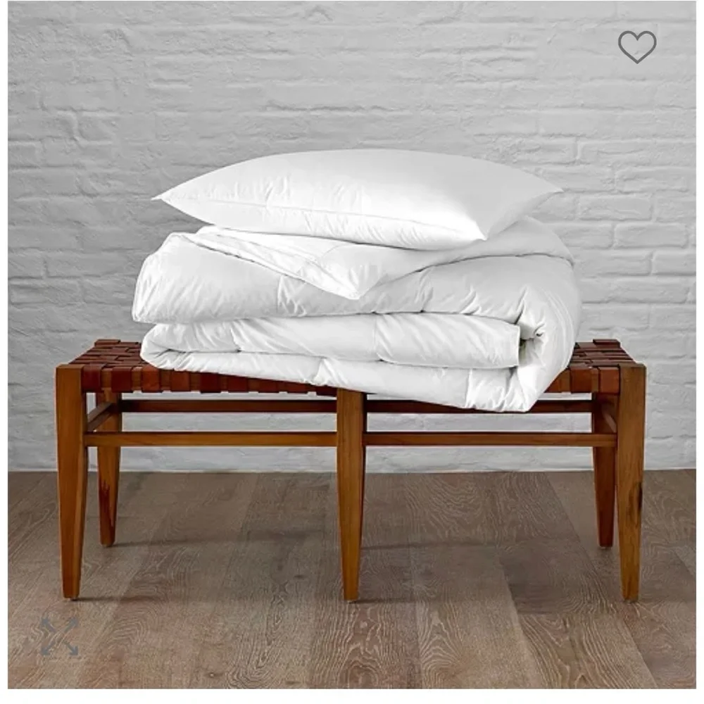 Matouk NWT KING Size Valletto Down Comforter Summer Weight